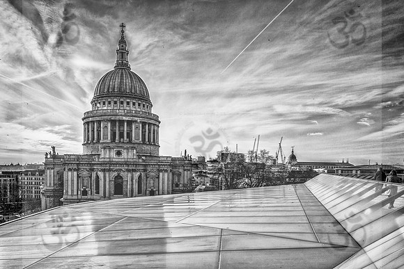 Aerial view of Wren's St. Paul's Cathedral, London ( Monochrome)