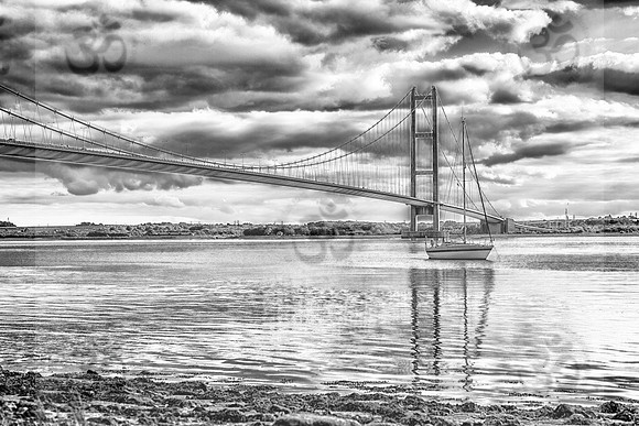 Sailing away from the city of culture (monochrome)