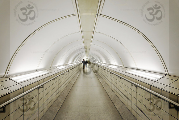 Loneliness of metropolitan coupledom