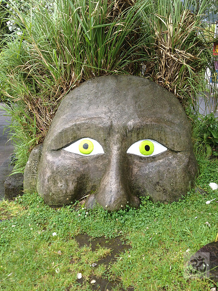 Green Man, Banos