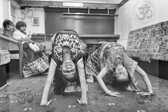 Learning Yoga (V) monochrome
